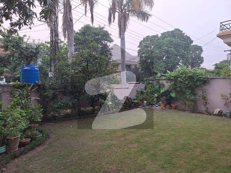 1 Kanal House in DHA Phase 4 1 Kanal House in DHA Phase 4