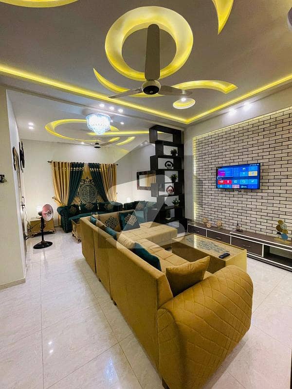 (Z) 5 Marla Luxurious Furnished House Available For Rent In Bahria Town Phase 8