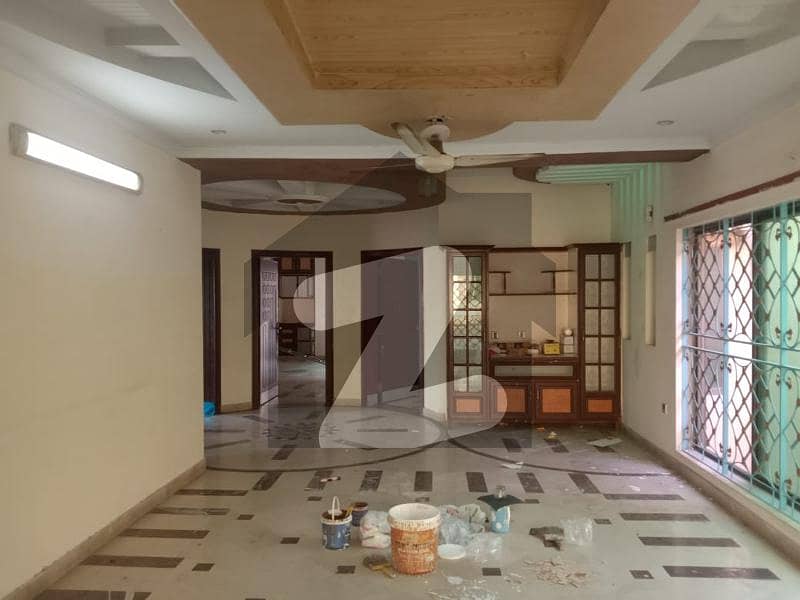 1 Kanal Upper Portion For Rent 1 Kanal Upper Portion For Rent