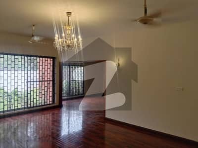 500 Sq Yards Renovated Bangalow For Rent