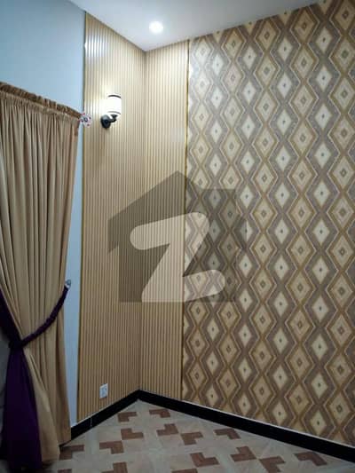 بحریہ آرچرڈ فیز 1 ۔ ایسٹزن بحریہ آرچرڈ فیز 1,بحریہ آرچرڈ,لاہور میں 5 کمروں کا 10 مرلہ مکان 1.0 لاکھ میں کرایہ پر دستیاب ہے۔