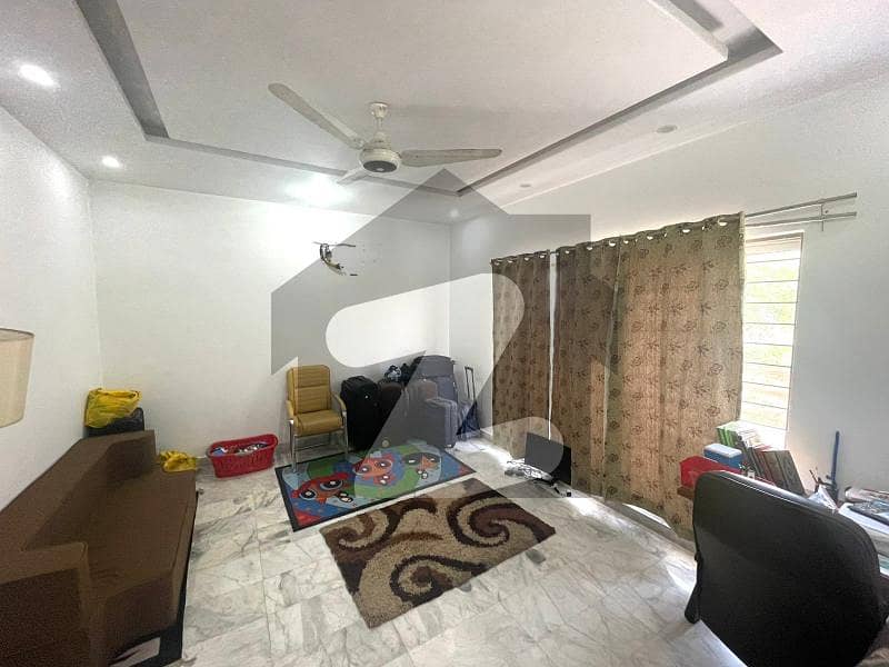 1 Kanal Furnished Upper Portion For Long And Short Term