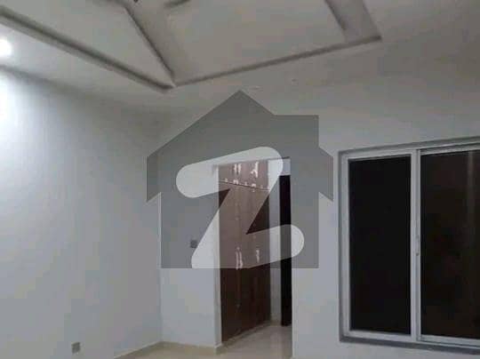 Looking For A House In Officers Colony No 1 Faisalabad