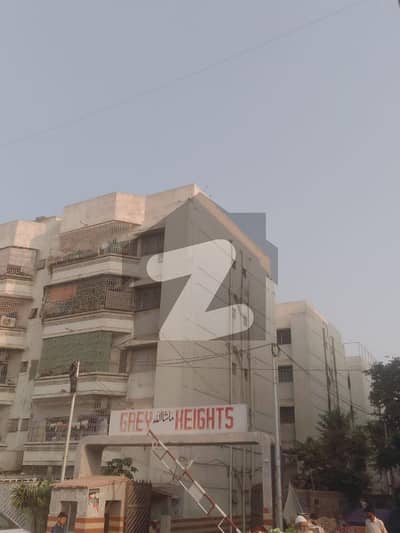 گلستانِِ جوہر ۔ بلاک 12 گلستانِ جوہر,کراچی میں 2 کمروں کا 5 مرلہ فلیٹ 1.2 کروڑ میں برائے فروخت۔