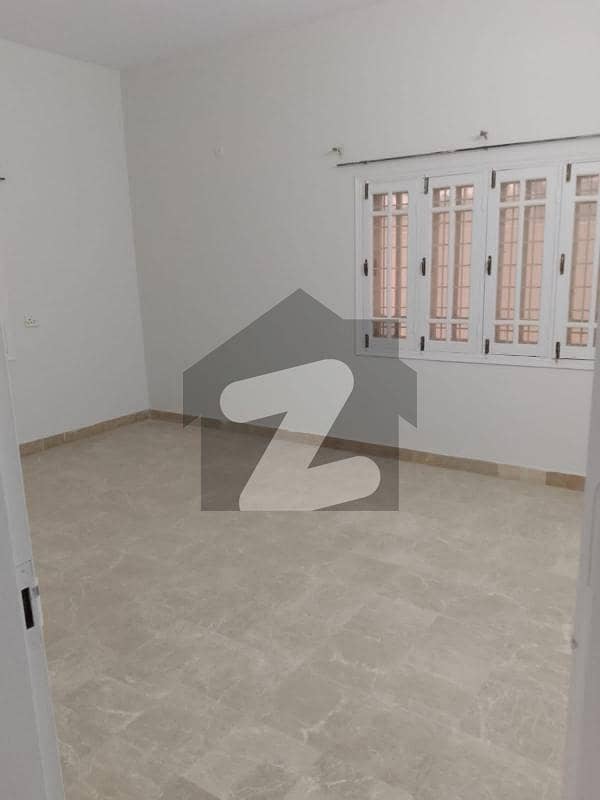 240 Square Yards Upper Portion In Gulistan-e-Jauhar - Block 13 For rent