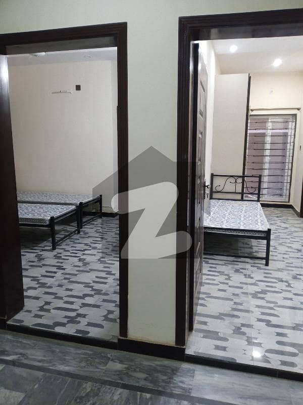 آرکیٹیکٹس انجنیئرز ہاؤسنگ سوسائٹی لاہور میں 1 کمرے کا 5 مرلہ کمرہ 13.0 ہزار میں کرایہ پر دستیاب ہے۔