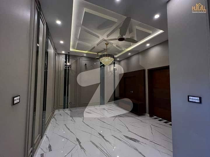 10 Marla Lower Portion For Rent Iqbal Block Bahria Town Lahore