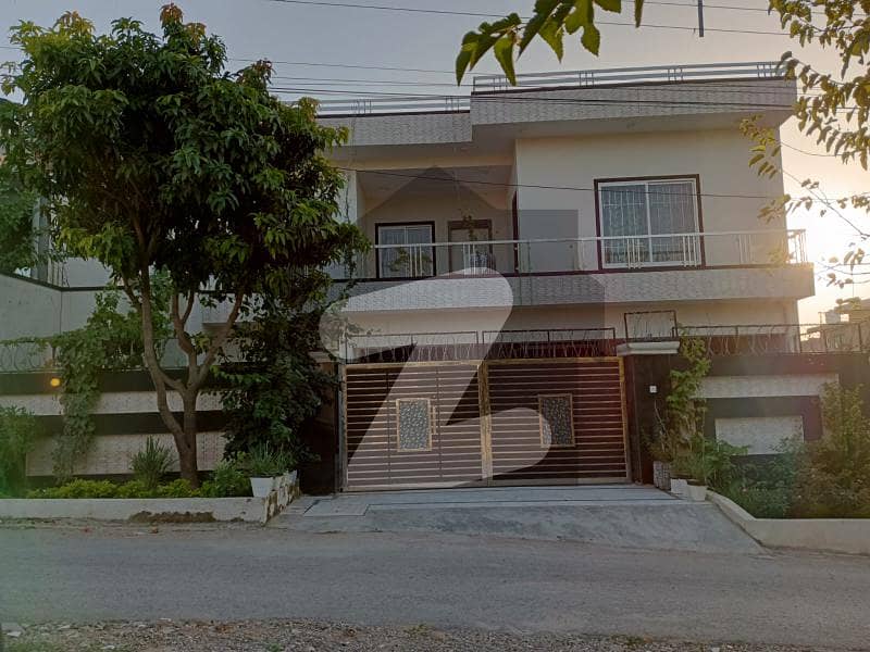 Well-constructed House Available For sale In Pakistan Town - Phase 1