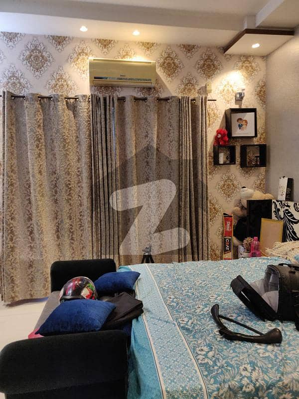 ریونیو سوسائٹی - بلاک اے ریوینیو سوسائٹی,لاہور میں 5 کمروں کا 1 کنال مکان 4.85 کروڑ میں برائے فروخت۔