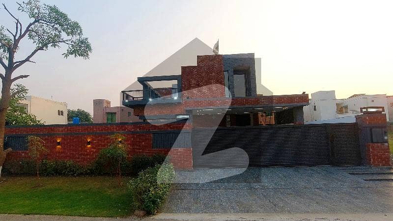 One Kanal Beautifully Constructed Prime Location House Is Available For Sale In Sui Gas Society Phase 1 - Block C Lahore