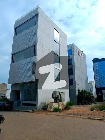 100 Sq Yd Brand New Stylish Office Building For Sale