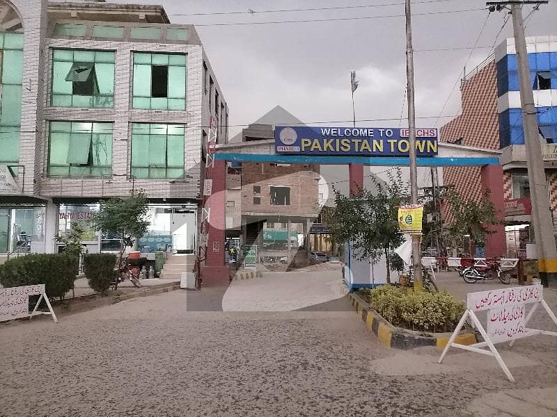 600 Square Feet Commercial Plot For sale In The Perfect Location Of Pakistan Town - Phase 1