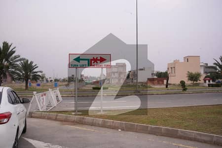 بحریہ آرچرڈ فیز 4 ۔ بلاک جی 6 بحریہ آرچرڈ فیز 4,بحریہ آرچرڈ,لاہور میں 8 مرلہ رہائشی پلاٹ 55.0 لاکھ میں برائے فروخت۔