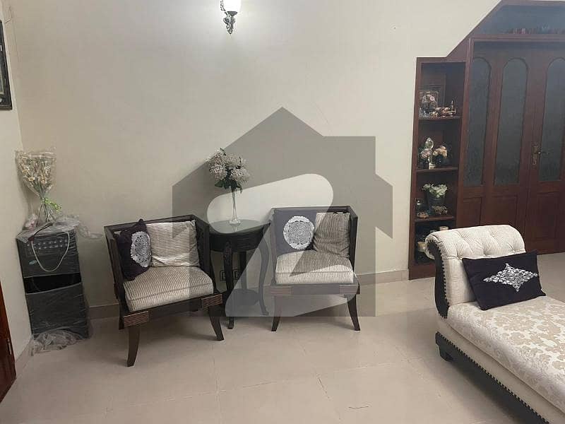 West Open Exquisitely Renovated 3 Bedroom 2400 Square Feet Ultra Luxury