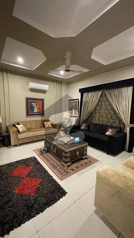 چنار باغ ۔ رچنا بلاک چنار باغ,لاہور میں 3 کمروں کا 1 کنال مکان 2.45 کروڑ میں برائے فروخت۔