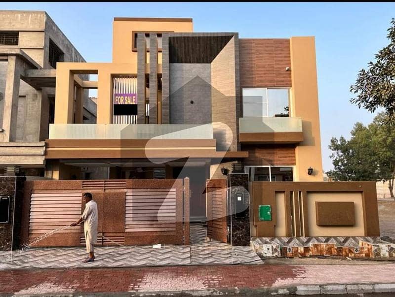 10 Marla Luxury Non Furnished Upper Portion For Rent In Bahria Town Lahore