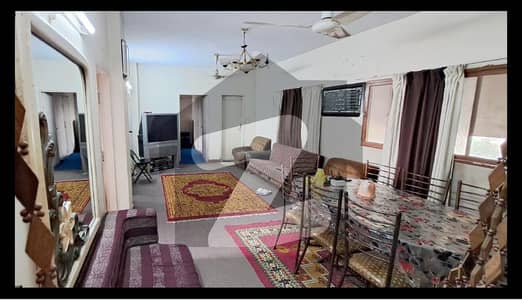 Shahra- E -Faisal Facing Apartment 1700 Sq Ft 3 Bed For Sale