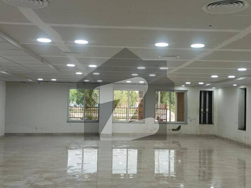4000 Sqft Office For Rent In Gulberg 3