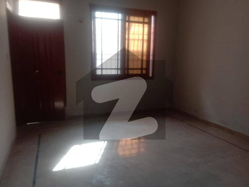 Leased House For Sale in Gulistan-e-Jauhar Block 7, Main University Road