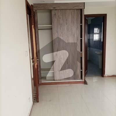 2 bed apartment for rent demand 30k in bahria orchard phase 2 block C main road near park+zoo+masjid and super market