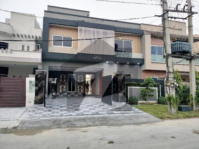 10 Marla House Available For Sale 5 Beds 10 Marla House Available For Sale 5 Beds
