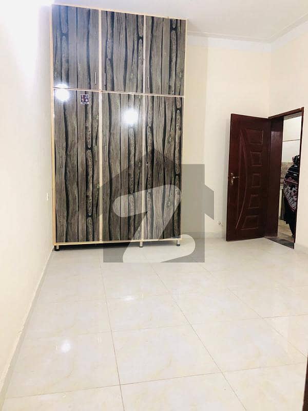 10 Marla Lower Portion For Rent In Jahanzeb Block Allama Iqbal Town Lahore