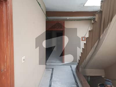 Upper Portion Of 4 Marla Is Available For Rent In Nawaz Town