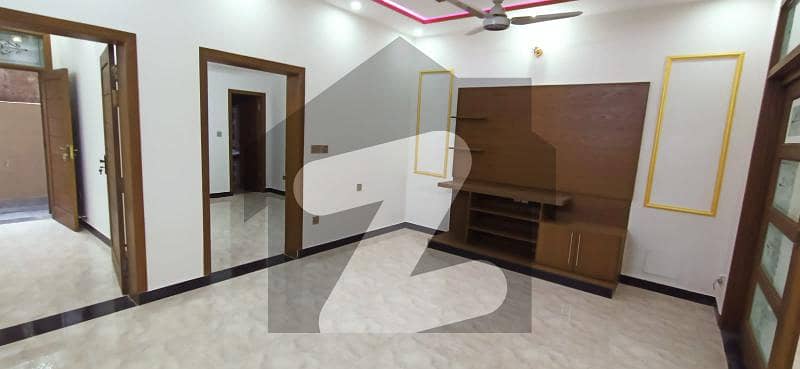 میڈیا ٹاؤن ۔ بلاک اے میڈیا ٹاؤن,راولپنڈی میں 4 کمروں کا 5 مرلہ مکان 2.8 کروڑ میں برائے فروخت۔