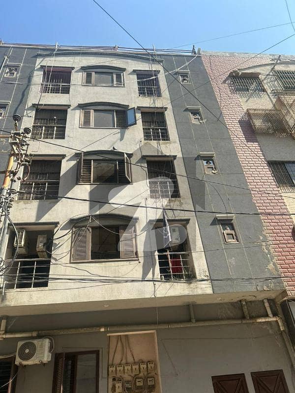 200yards Full Floor Apartment In Nishat Commercial Dha Phase 6 For Sale