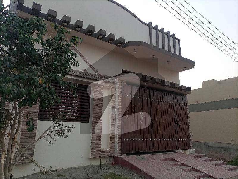 3 Rooms Lounge Separate Single Storey Bungalow Available For Rent.