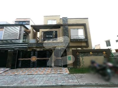 10 Marla House Available For Sale In Rafi Block Bahria Town Lahore