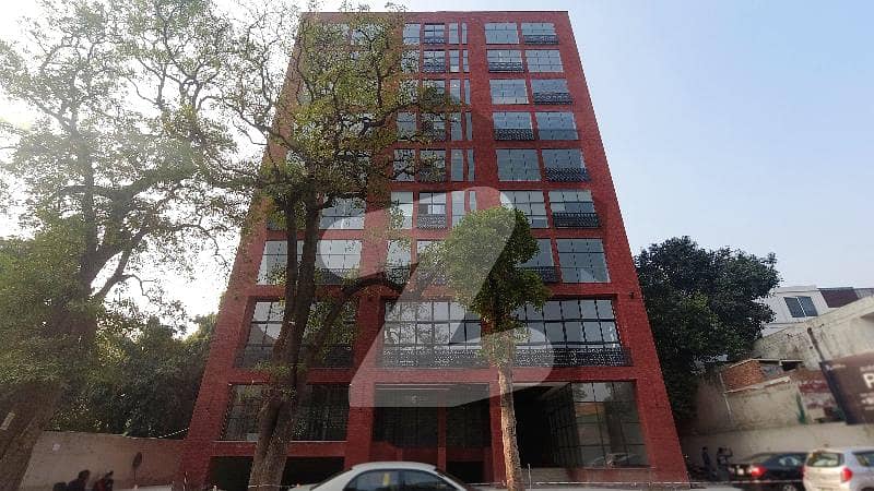 816 Square Feet Office For Rent In The Perfect Location Of Main Boulevard Gulberg