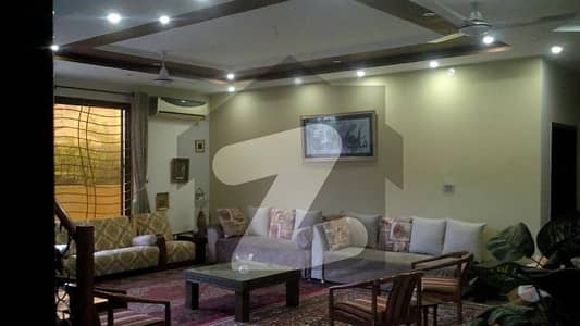 میڈیا ٹاؤن ۔ بلاک ڈی میڈیا ٹاؤن,راولپنڈی میں 5 کمروں کا 16 مرلہ مکان 7.5 کروڑ میں برائے فروخت۔