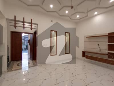 ماڈل سٹی ون کینال روڈ,فیصل آباد میں 4 کمروں کا 6 مرلہ مکان 2.25 کروڑ میں برائے فروخت۔