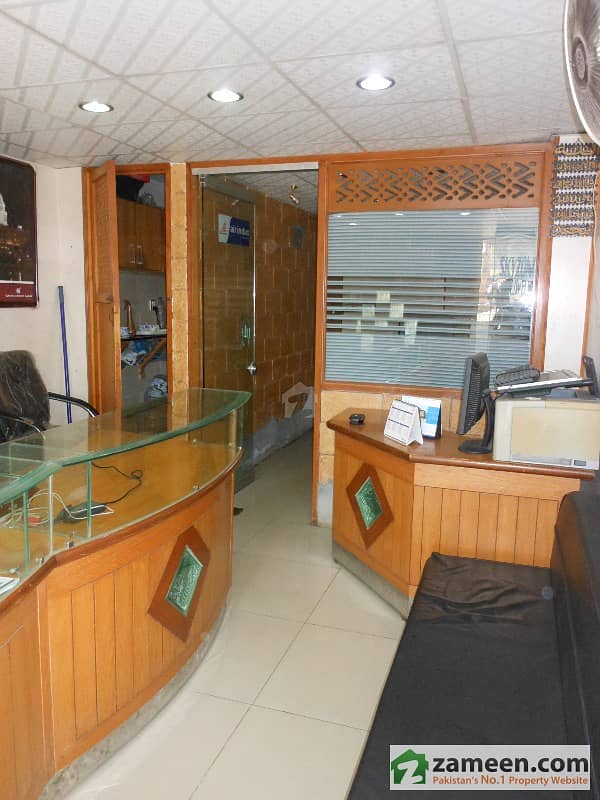 Sea Breeze Plaza Small Shop For Sale ShahraeFaisal, Karachi ID4968613