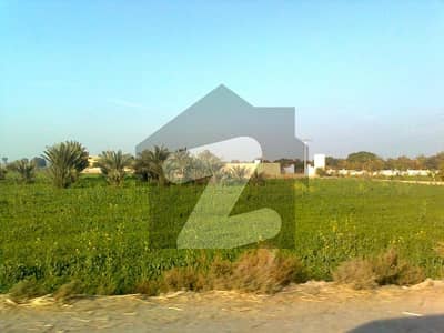 چوک الہ آباد عاقل پور روڈ,راجن پُور میں 122 کنال زرعی زمین 11.0 کروڑ میں برائے فروخت۔