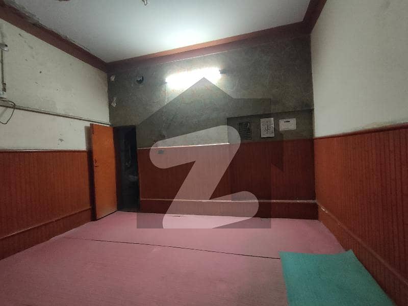 جوڑا پل لاہور میں 2 کمروں کا 5 مرلہ زیریں پورشن 27.0 ہزار میں کرایہ پر دستیاب ہے۔