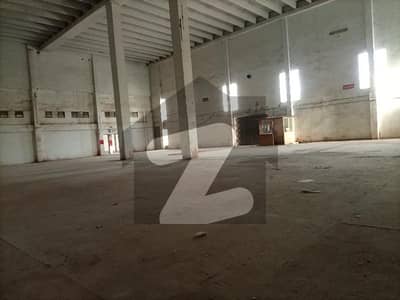 Warehouse For Rent With Cemented Docks