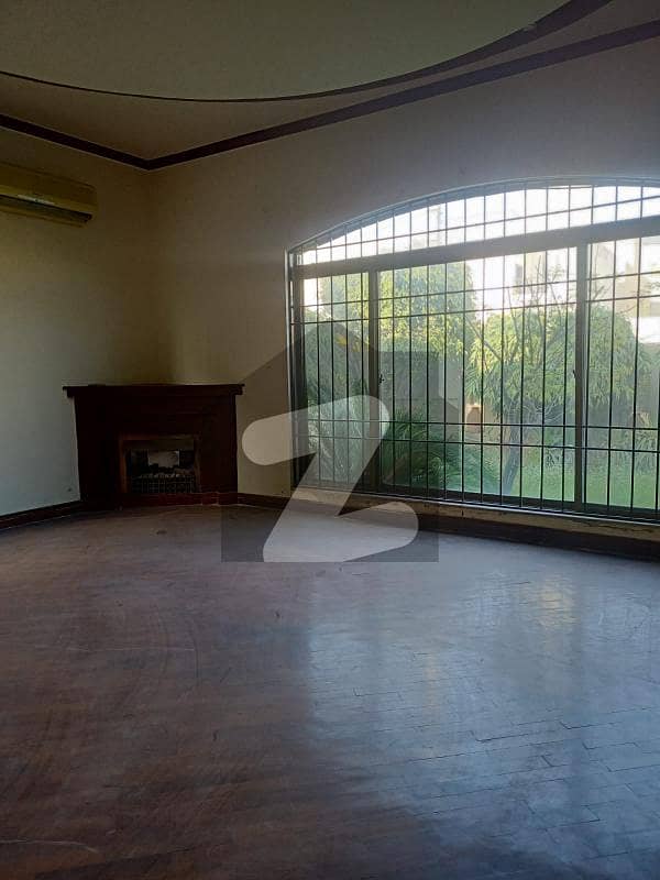 10 Marla House For Sale In Faisal Garden, Canal Road Faisalabad