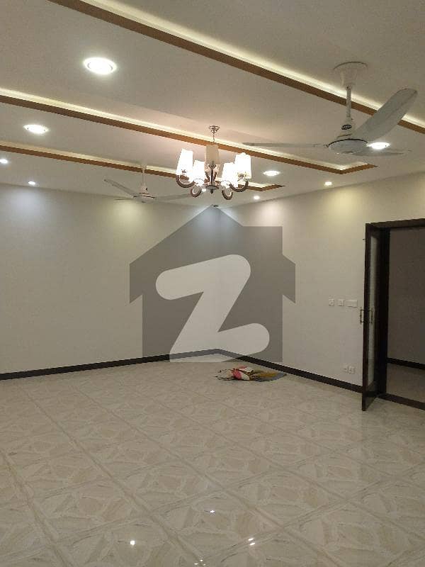 DHA 2 Islamabad 1 Kanal Full House Available For Sale