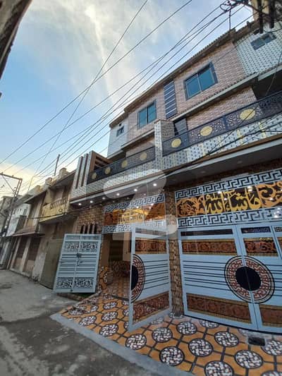 سمن آباد لاہور میں 5 کمروں کا 5 مرلہ مکان 2.65 کروڑ میں برائے فروخت۔