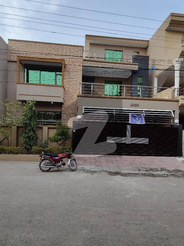 ائیرپورٹ ہاؤسنگ سوسائٹی - سیکٹر 2 ائیرپورٹ ہاؤسنگ سوسائٹی,راولپنڈی میں 6 کمروں کا 12 مرلہ مکان 3.2 کروڑ میں برائے فروخت۔