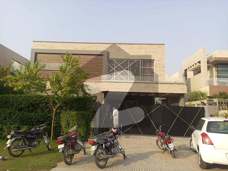 DHA Phase 5 1 Kanal house for sale Nice location