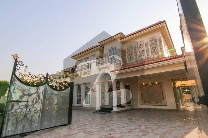 2 Kanal Luxury Farmhouse For Sale on Main Sue asal Road Lahore