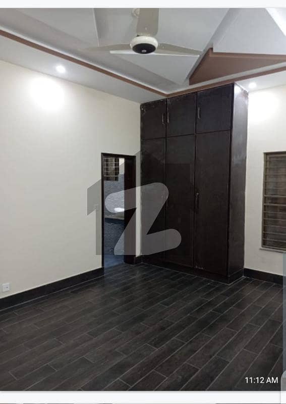 ڈی ایچ اے ڈیفینس لاہور میں 4 کمروں کا 5 مرلہ مکان 70.0 ہزار میں کرایہ پر دستیاب ہے۔