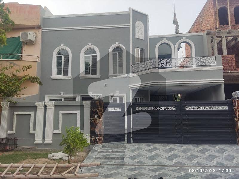 Fully Renovated 10Marla Modern Design House For Sale In NFC NFC 1