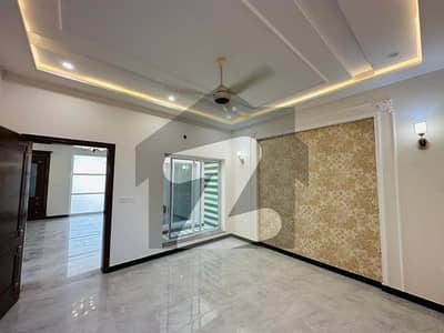 Triplets 10 Marla Double Storey House Beautifully Design, In Royal Orchard, Multan For Sale