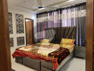 520 squ. ft Furnished Flat Near to Grand mosque sector c commerical Bahria Town Lahore