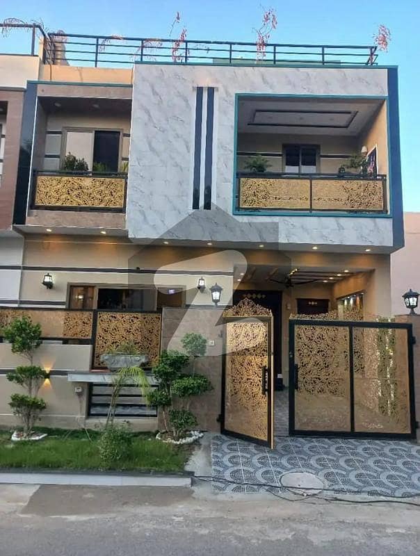 سٹی ہاؤسنگ سکیم جہلم میں 4 کمروں کا 5 مرلہ مکان 1.75 کروڑ میں برائے فروخت۔