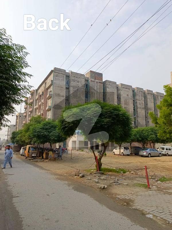 جوہر ٹاؤن فیز 2 - بلاک ایچ3 جوہر ٹاؤن فیز 2,جوہر ٹاؤن,لاہور میں 1 مرلہ دفتر 24.0 لاکھ میں برائے فروخت۔